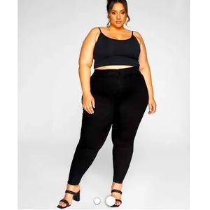 The Limitless Jegging in Black